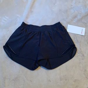 Lululemon shorts. 6